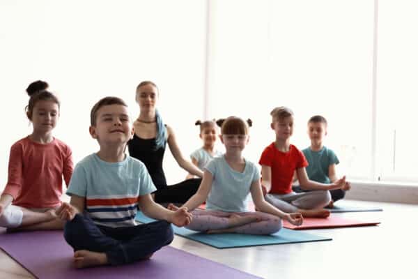 children and teens learning meditation - mindfulness teacher training